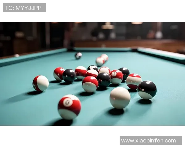 足球明星墙通道海报展现球场魅力与偶像风采的视觉盛宴